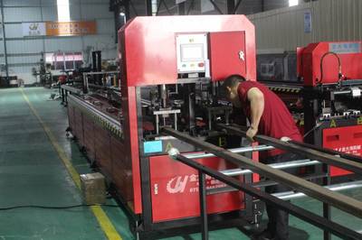 爬架數(shù)控沖床與自動(dòng)沖孔設(shè)備在通訊設(shè)備制造中的關(guān)鍵作用