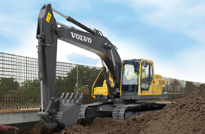 沃爾沃建筑機(jī)械與通訊設(shè)備的協(xié)同攝影藝術(shù)